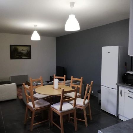 Maison Duplex & Appartement Sur Cour La Ferté-Gaucher Eksteriør billede