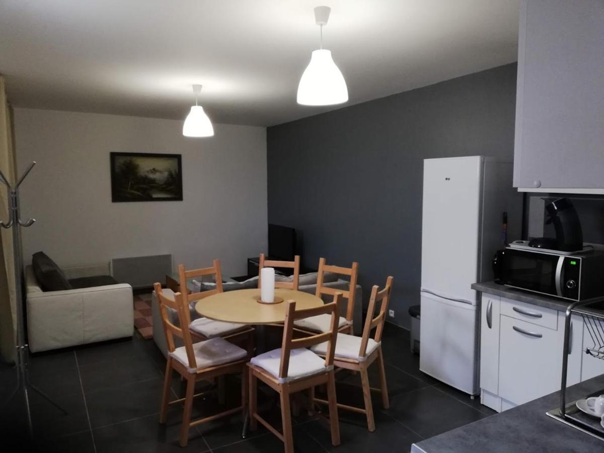 Maison Duplex & Appartement Sur Cour La Ferté-Gaucher Eksteriør billede